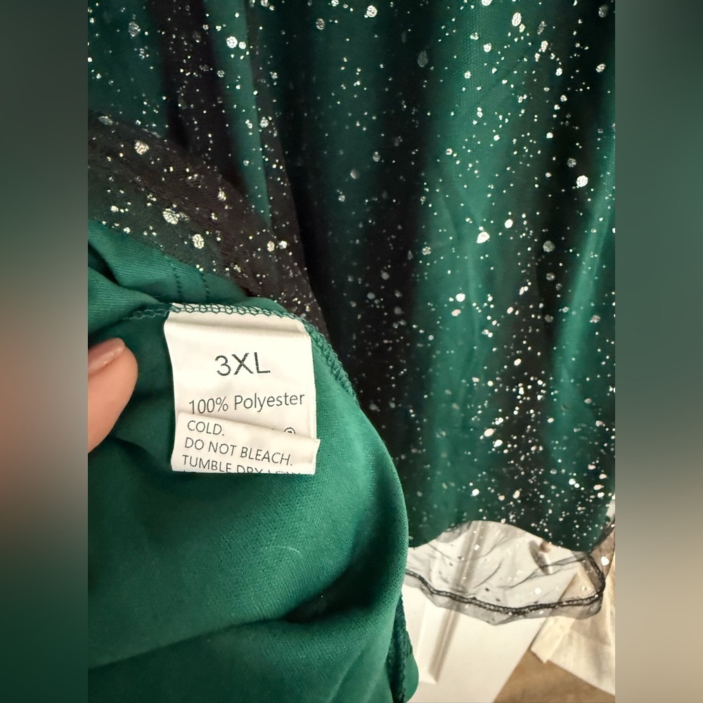 Green Ruched Wrap Dress with Bishop Sleeves - Picture 4 of 4